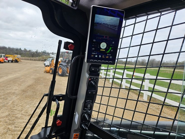 new-holland-l328-image-31