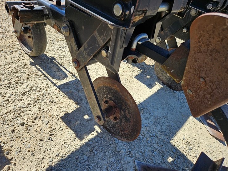 #5078-•-hiniker-3pt-6-row-30"-cultivator-image-15