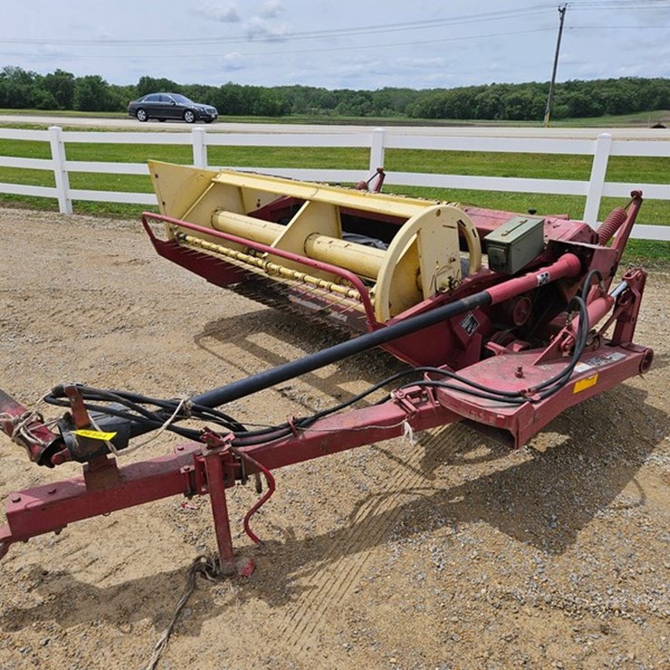 NEW HOLLAND 472