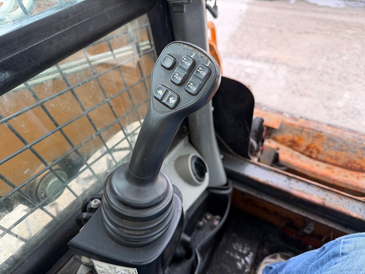 2020-case-sr210b-image-9