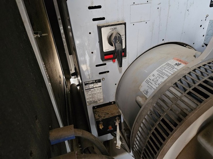 #5177-•-tramont-100-kw-towable-generator-image-36