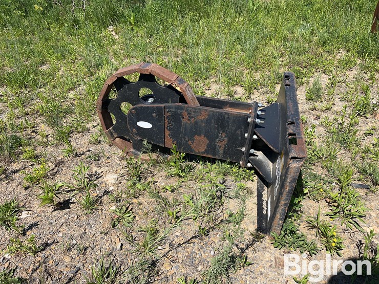 eterra-tc-04-trench-compactor-skid-steer-attachment-image-8