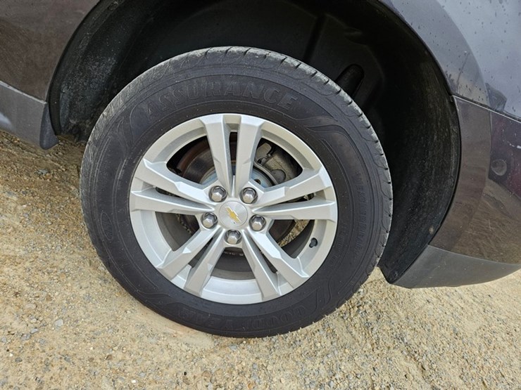 2014-chevrolet-equinox-lt-image-30
