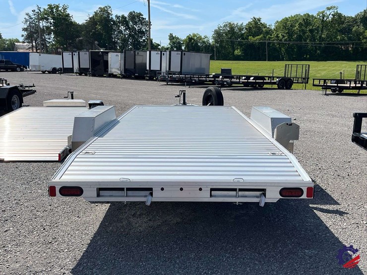 new-2025-timpte-1018-motorsports-t/a-aluminum-tag-trailer-image-21