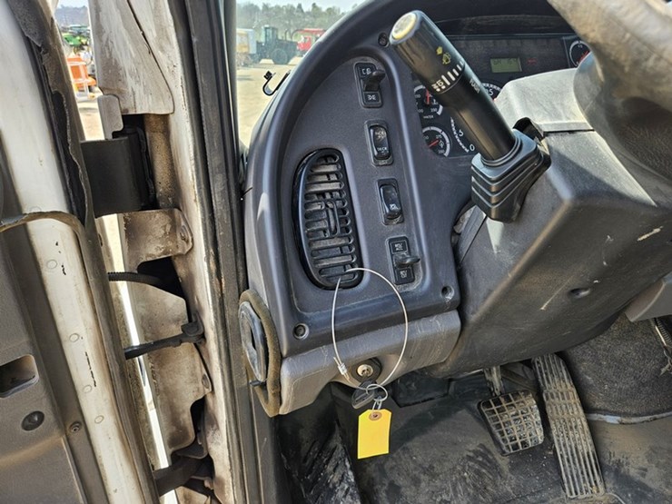 #5076-•-2007-freightliner-m2-tandem-axle-crane-truck-image-79