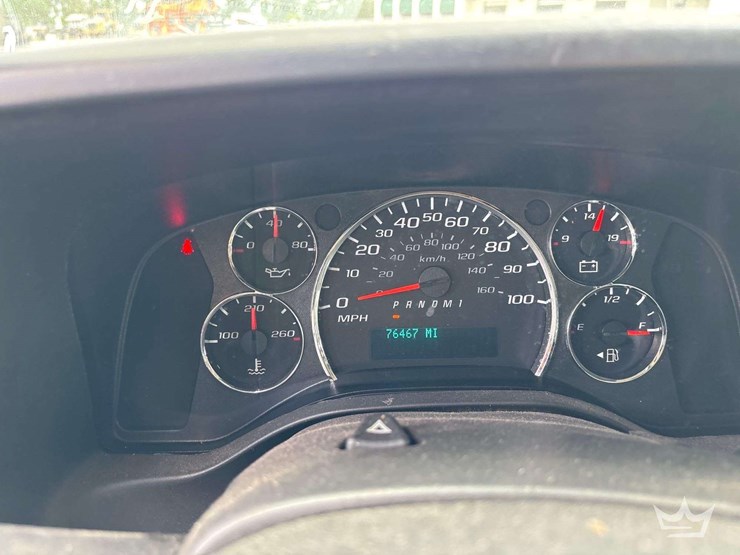 2017-chevrolet-express-2500-image-18