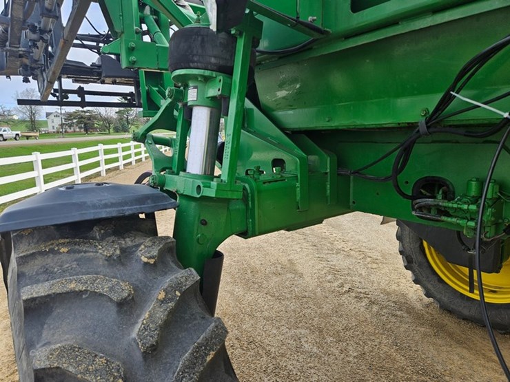 john-deere-4700-image-64