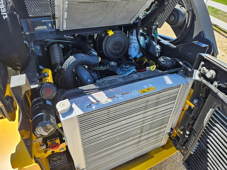 new-holland-l328-image-13