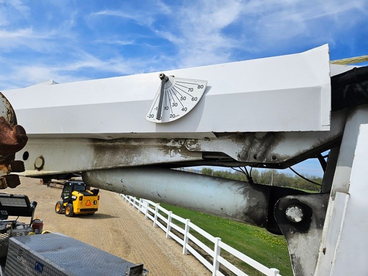 #5076-•-2007-freightliner-m2-tandem-axle-crane-truck-image-52