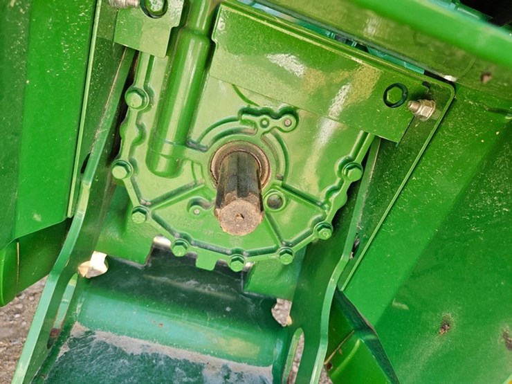john-deere-4052m-image-17