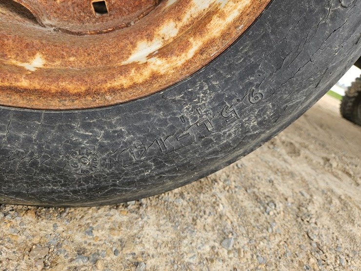 #5215-•-bale-wagon-minnesota-gear-image-19