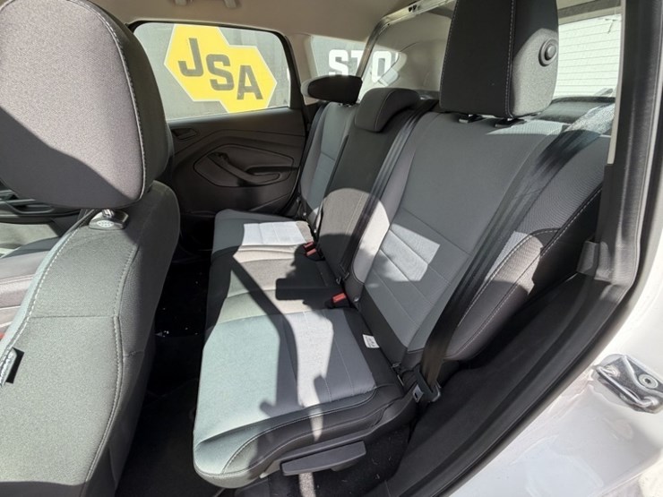 2017-ford-escape-image-21