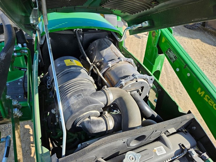 john-deere-4052m-image-14