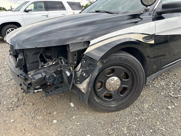 #33-•-2015-ford-interceptor-image-14