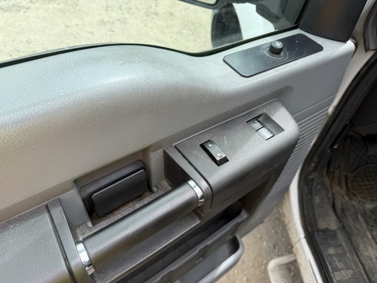 2016-ford-f250-sd-image-24