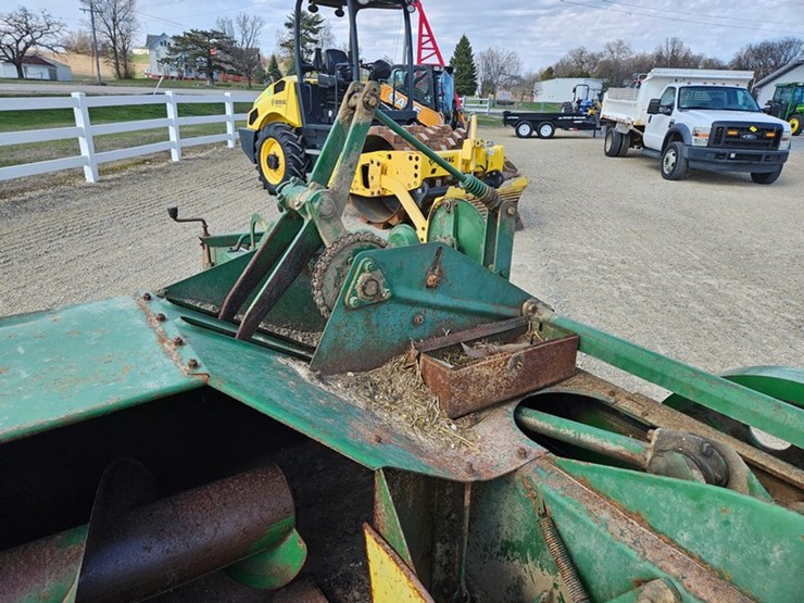 john-deere-24t-image-51