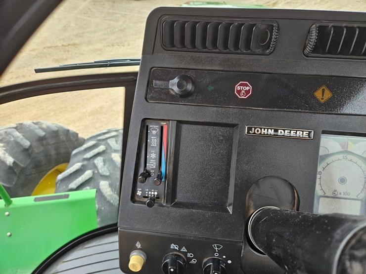 john-deere-8570-image-41