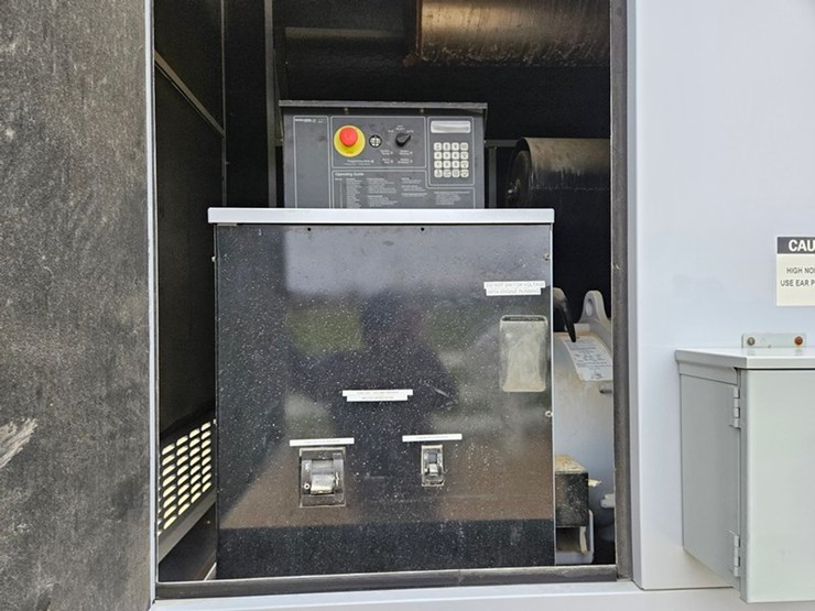 #5177-•-tramont-100-kw-towable-generator-image-28