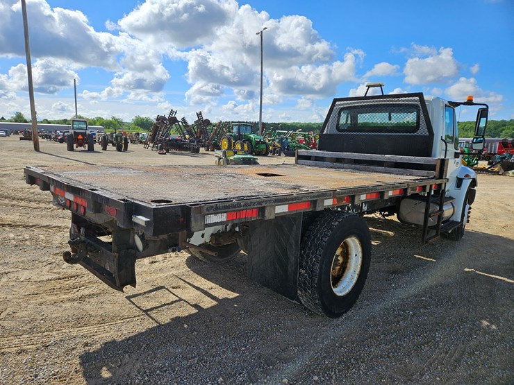 2004-international-durastar-4300-image-5