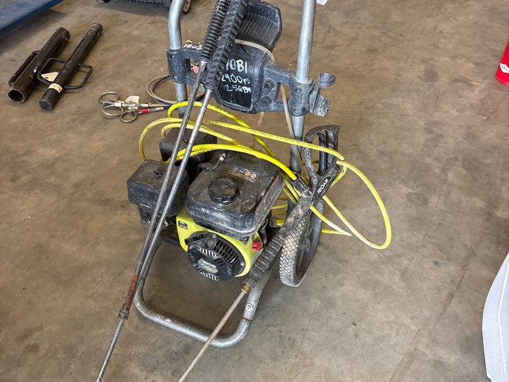 #4078-•-ryobi-2900-psi-pressure-washer-with-three-wands-image-2
