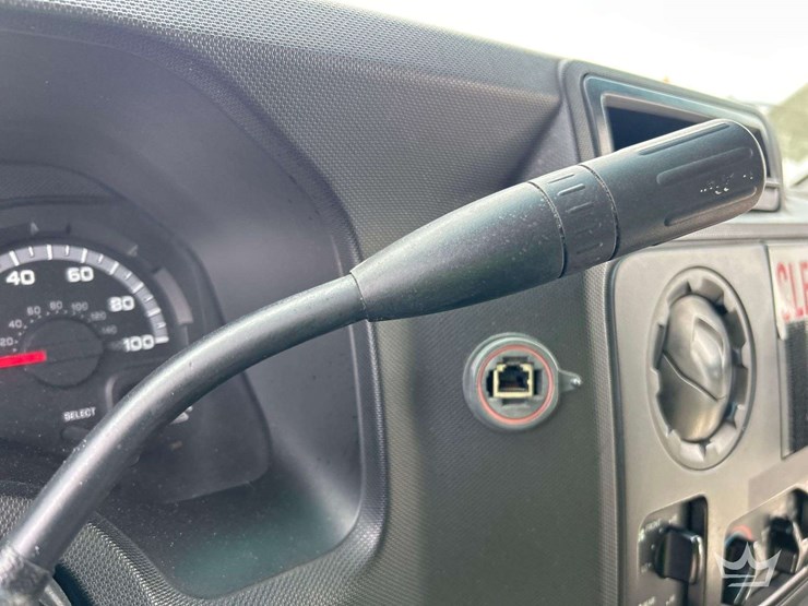 2015-ford-e450-image-15