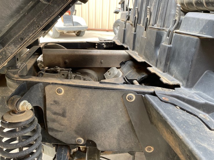 2016-john-deere-550-image-17