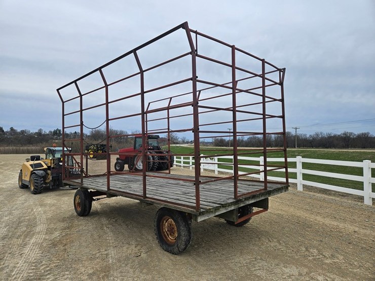 #5215-•-bale-wagon-minnesota-gear-image-3