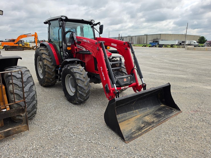 2018-massey-ferguson-5710-image-25