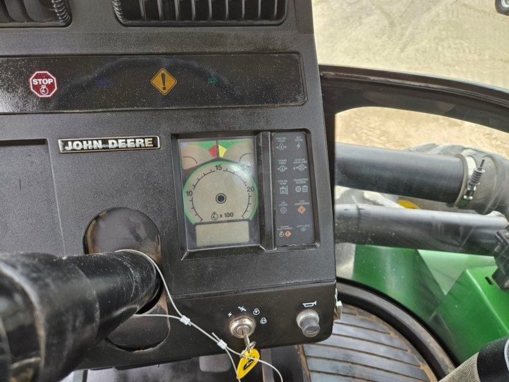 john-deere-8570-image-42