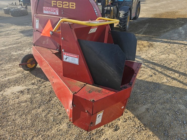 new-holland-f62b-image-17