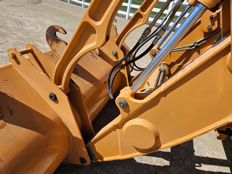 #5075-•-case-mxt-tractor-image-11