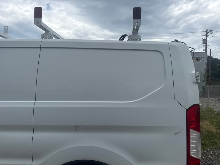 2018-ford-transit-image-18