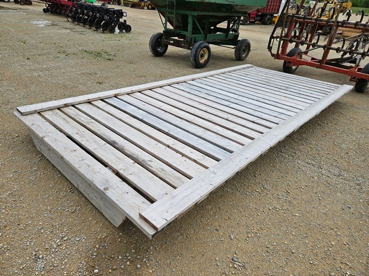 #5198-•-18'5"-shop-built-hay-rack-bed-image-5