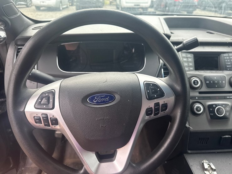 #45-•-2016-ford-interceptor-image-28