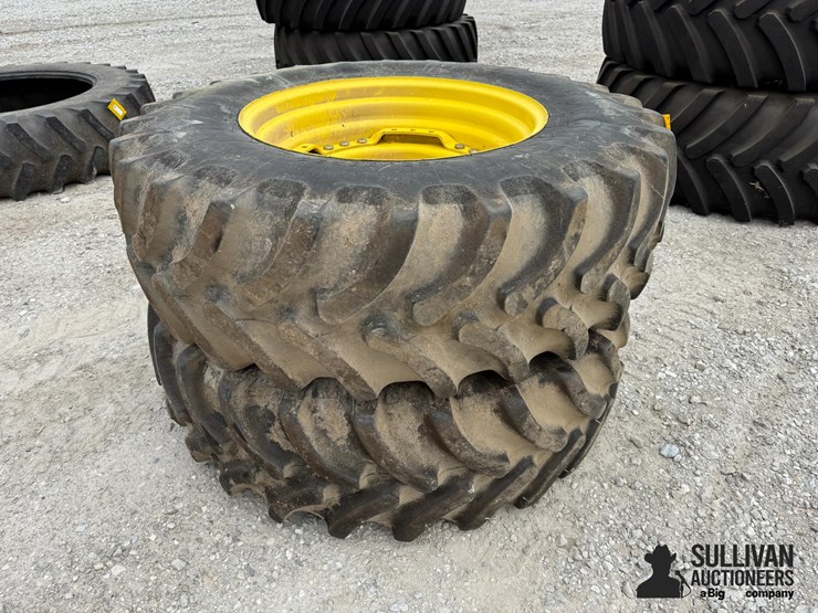 john-deere-12-image-2