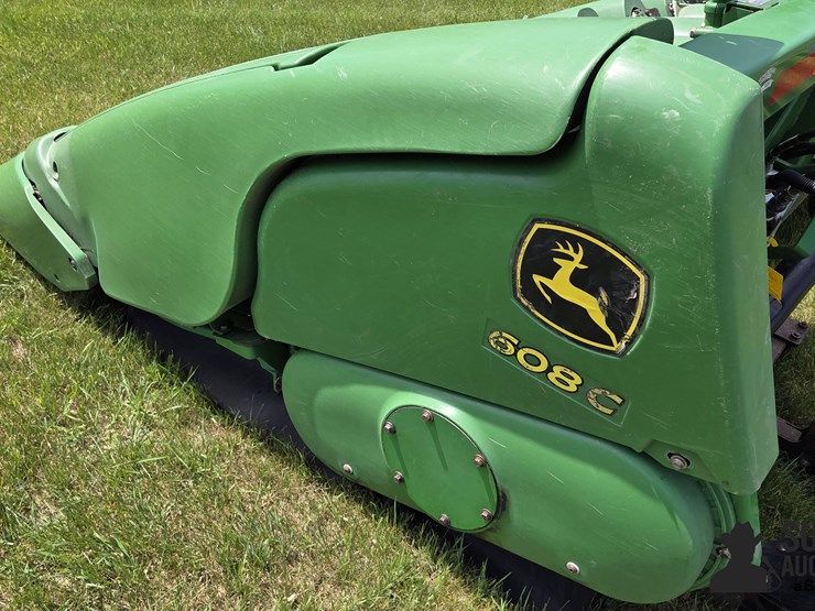 2011-john-deere-608c-image-9