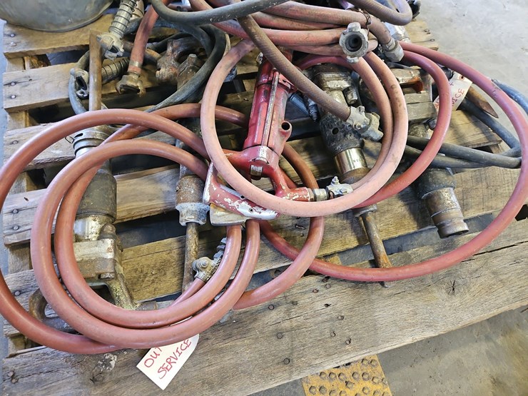 quantity-of-pneumatic-chissel-hammers-image-3
