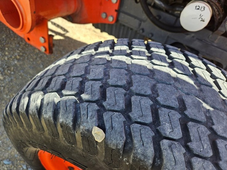 2021-kubota-l4701-image-43