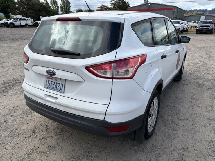 2015-ford-escape-image-4