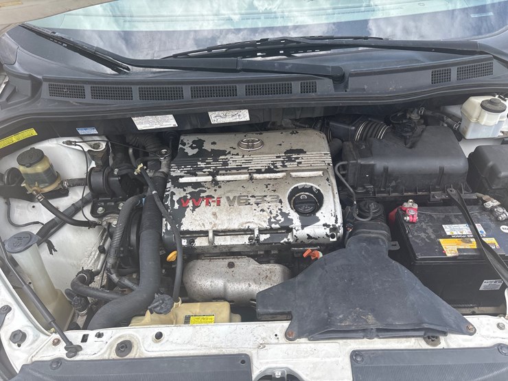2003-toyota-sienna-image-14