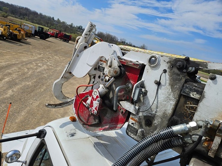 #5076-•-2007-freightliner-m2-tandem-axle-crane-truck-image-55