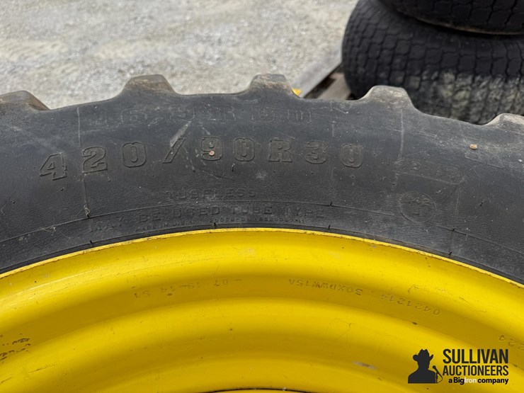 john-deere-12-image-8