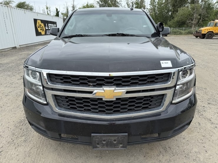 2019-chevrolet-tahoe-image-8