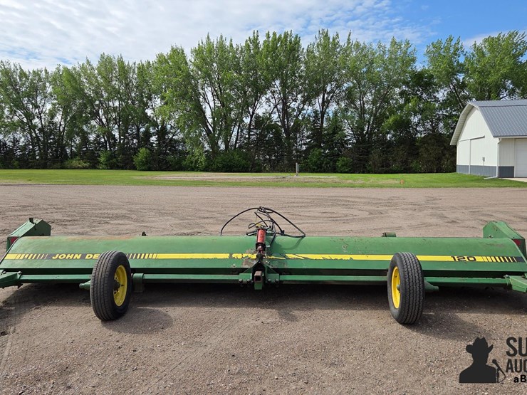 john-deere-120-image-6