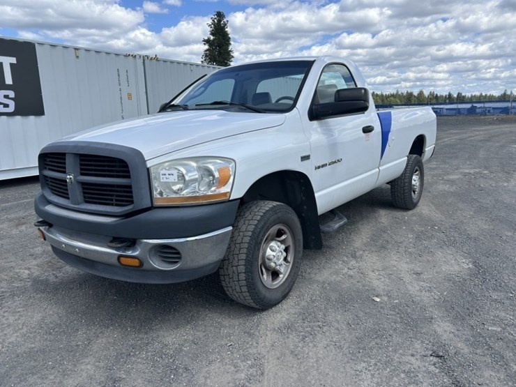 2006-dodge-ram-2500-image-1