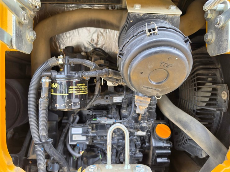 2020-deere-35g-image-15
