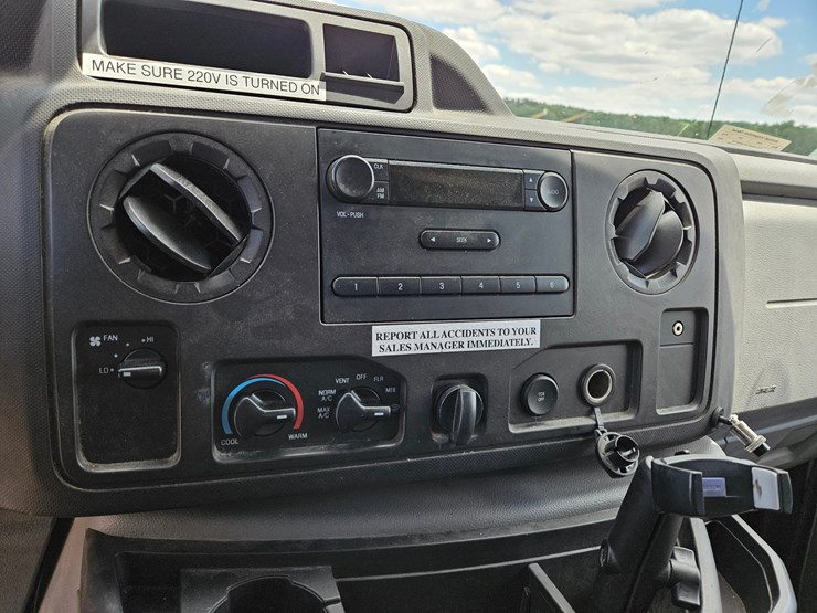 2018-ford-e450-image-28