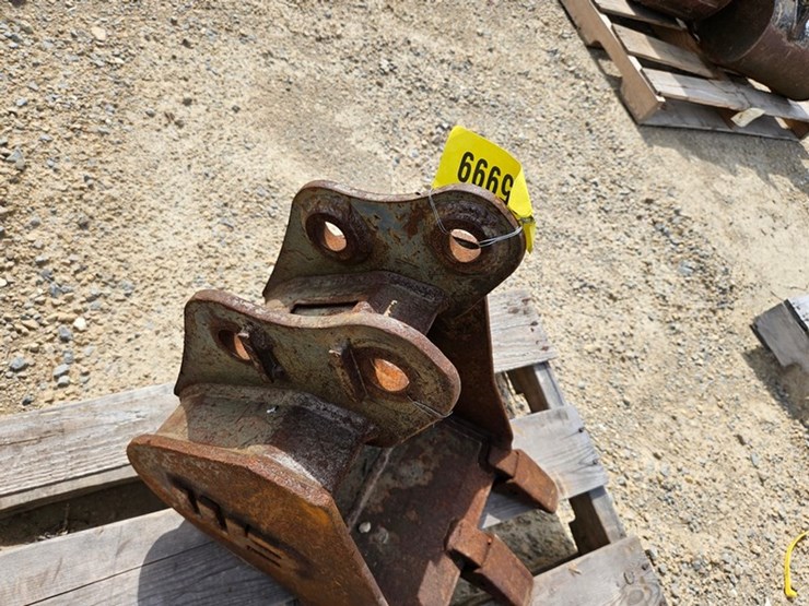 2011-wacker-neuson-1404-image-9