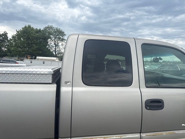 2003-chevrolet-1500-image-27
