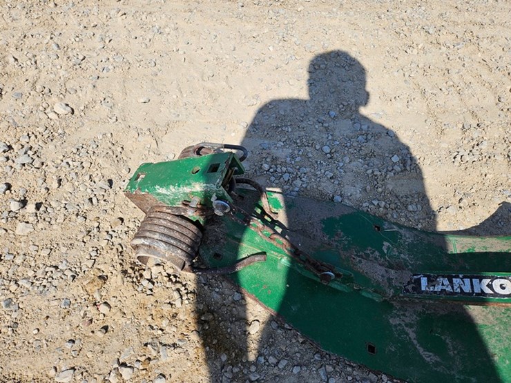 john-deere-12-image-18